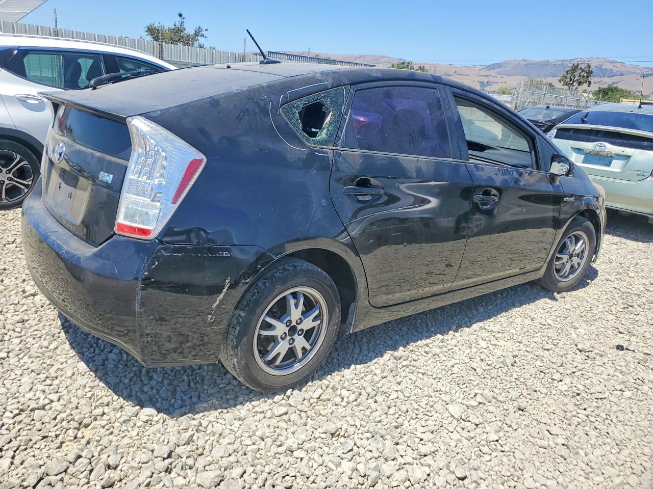2010 Toyota Prius Iii - Фото 3