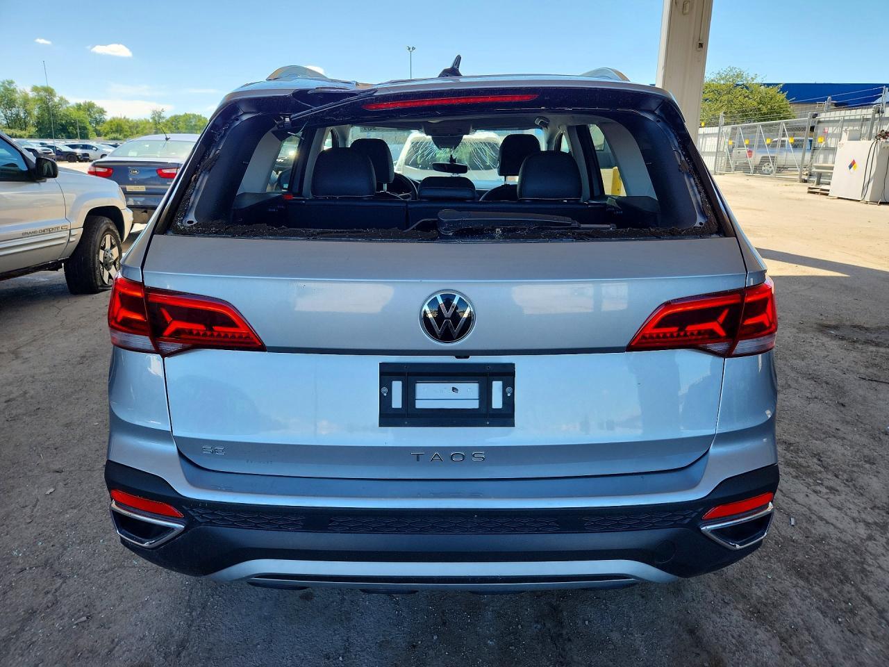 2024 Volkswagen Taos Se - Фото 6