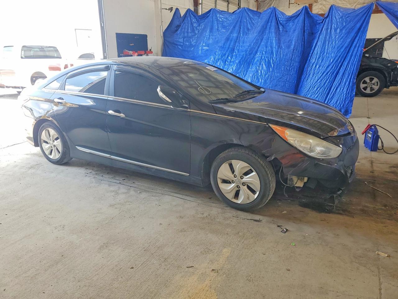 2015 Hyundai Sonata Hybrid Base - Фото 4