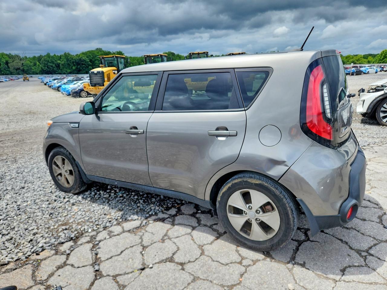 2016 Kia Soul Base - Image 2