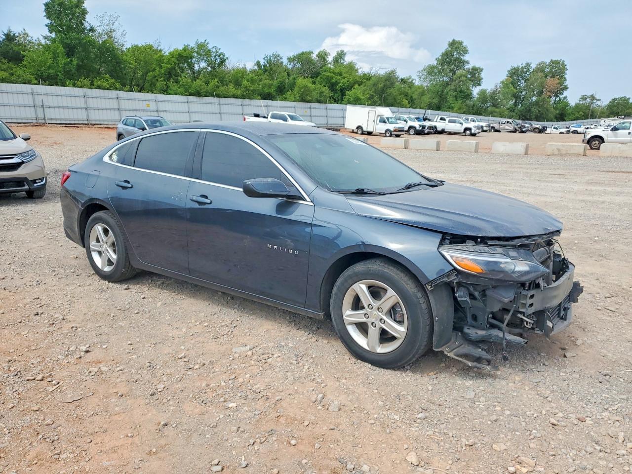 2021 Chevrolet Malibu Ls - Image 4