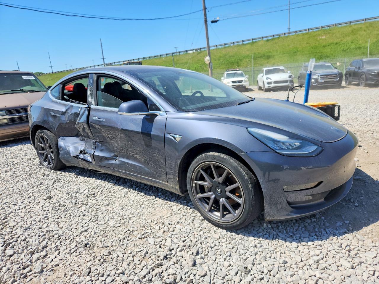 2018 Tesla Model 3 - Image 4