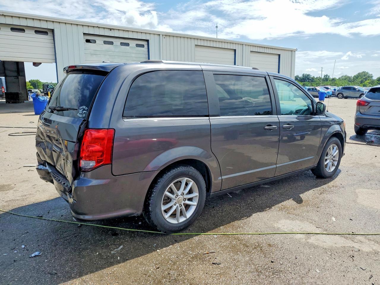 2019 Dodge Grand Caravan Sxt - Фото 3