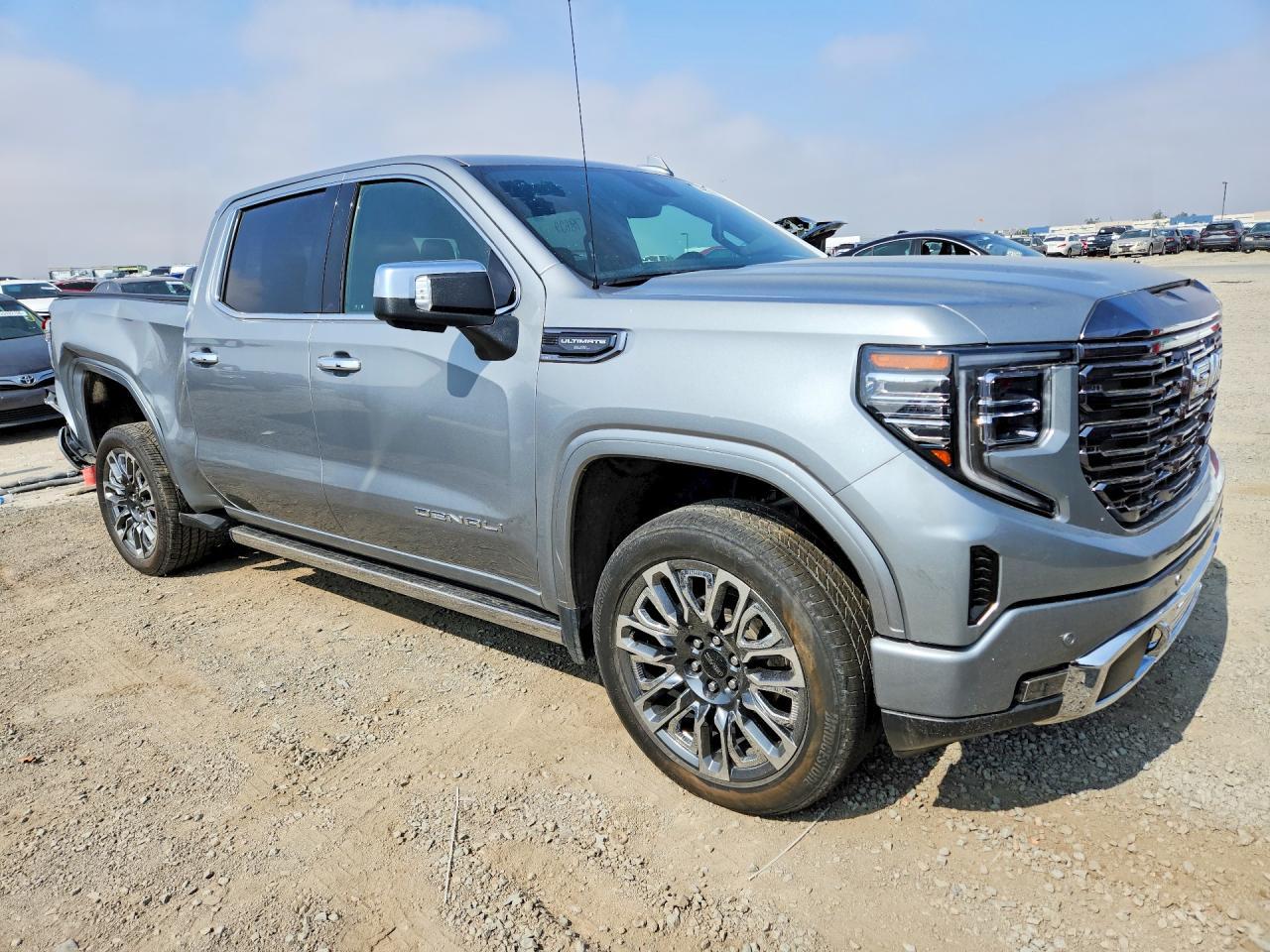 2024 GMC Sierra K1500 Denali Ultimate - Image 4