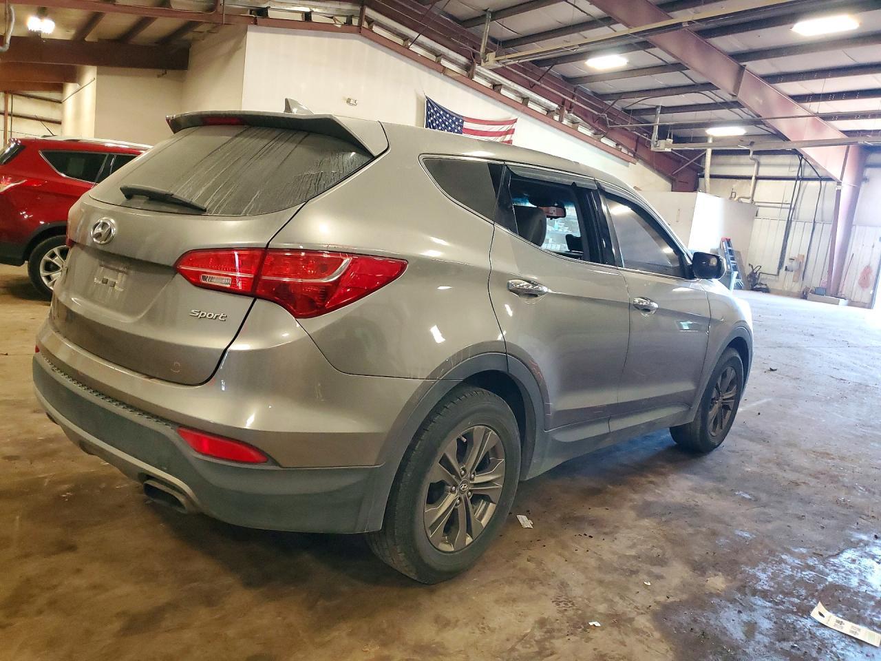 2014 Hyundai Santa Fe Sport 2.4L - Фото 3