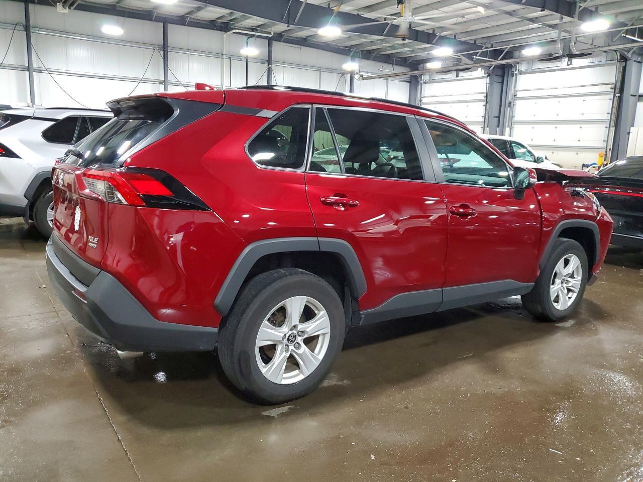 2021 Toyota Rav4 Xle - Фото 3
