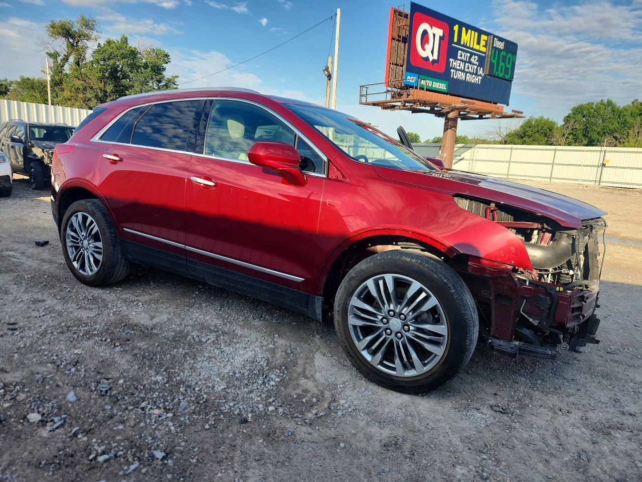 2017 Cadillac Xt5 Premium Luxury - Image 4