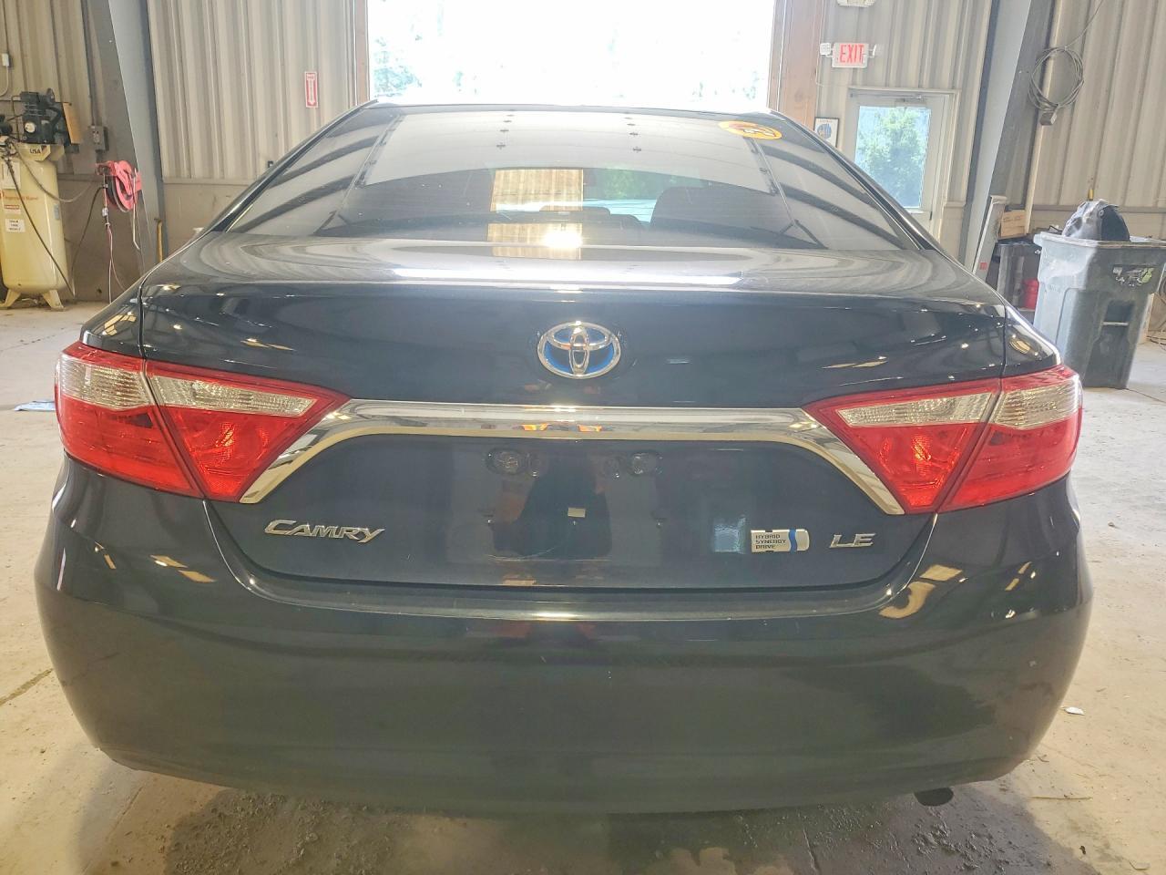 2017 Toyota Camry Hybrid Le - Фото 6