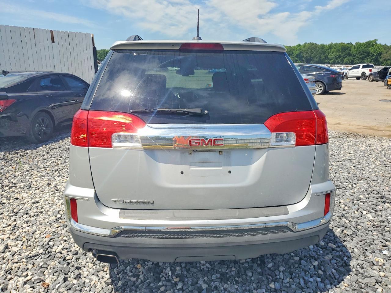 2016 GMC Terrain Sle - Image 6
