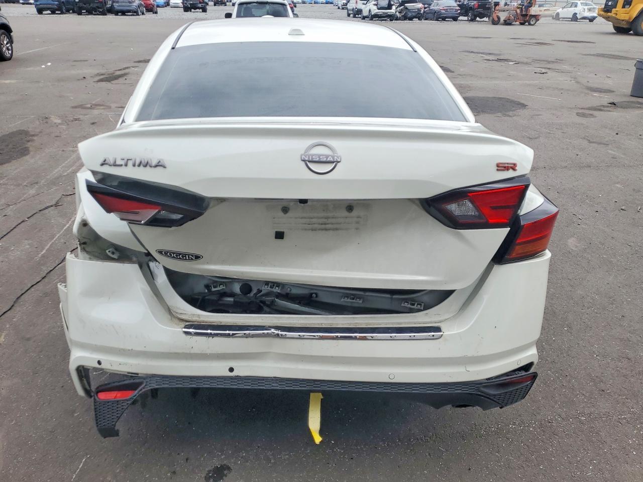 2023 Nissan Altima Sr - Image 6