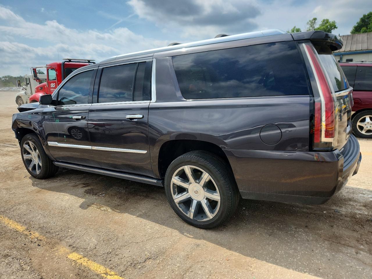 2015 Cadillac Escalade Esv Premium - Image 2