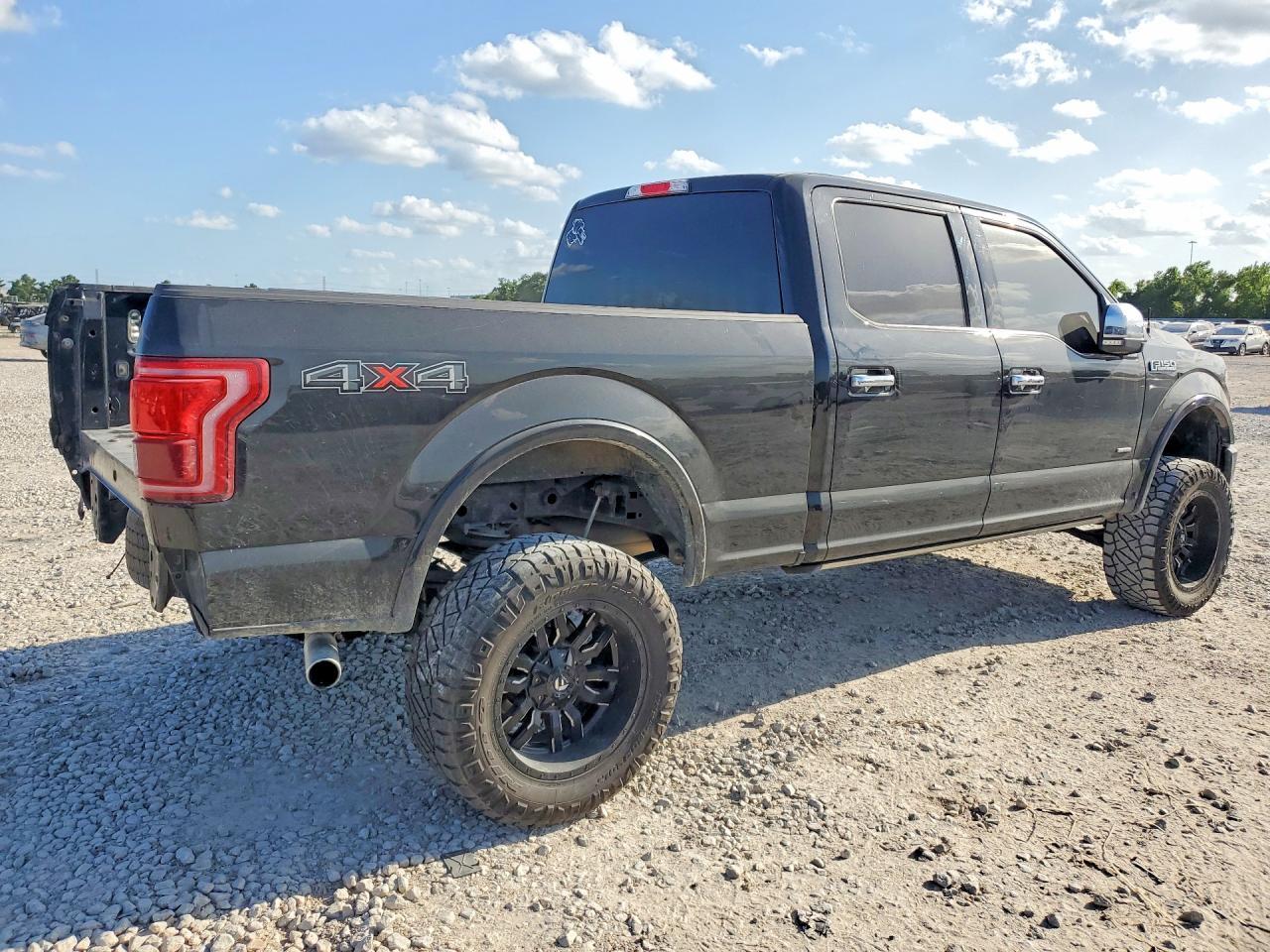 2015 Ford F150 Supercrew - Фото 3