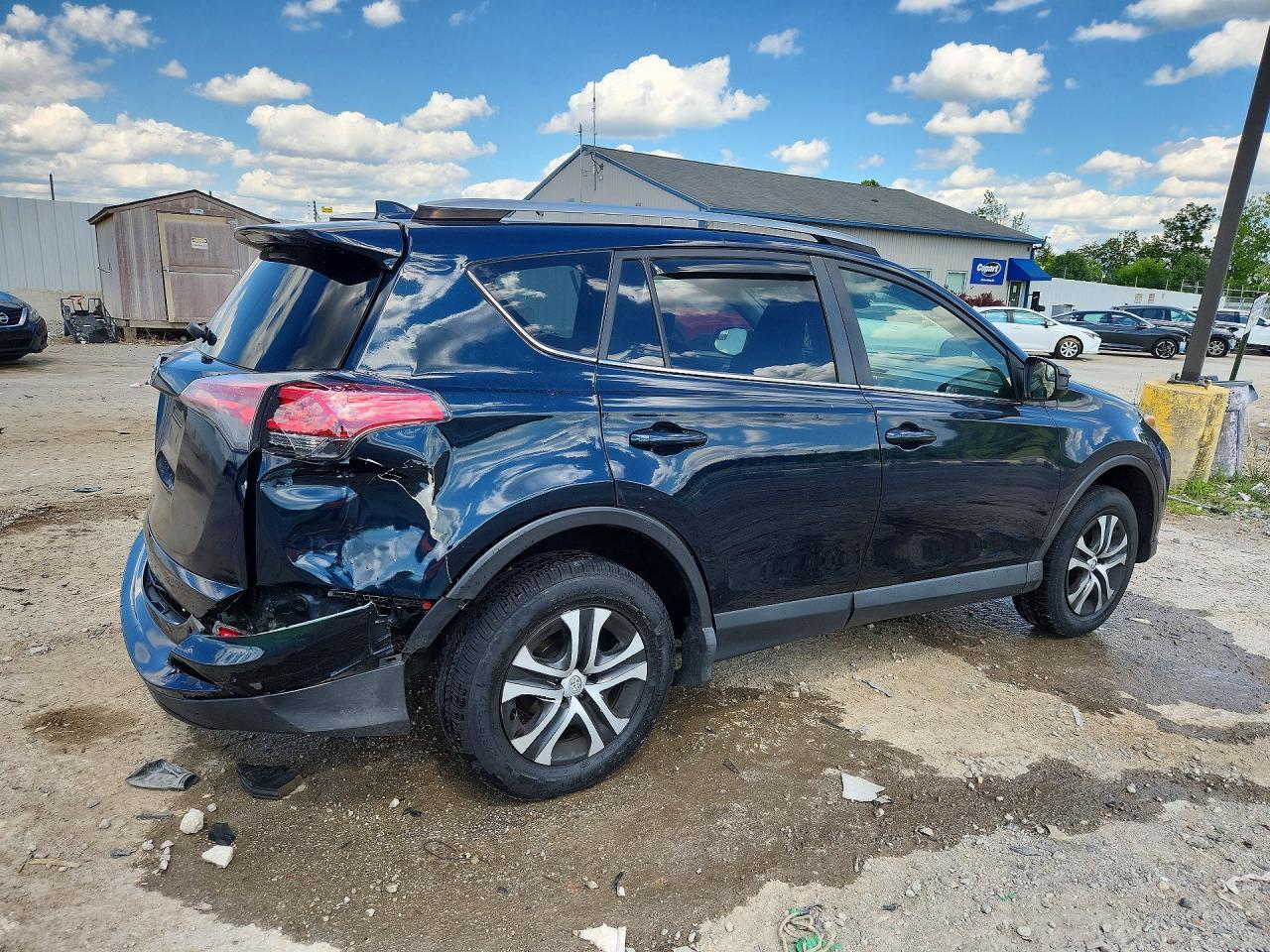 2018 Toyota Rav4 Le - Фото 3