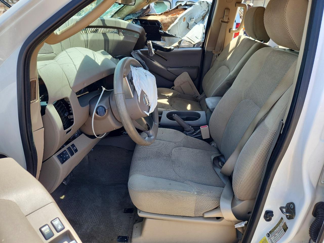 2011 Nissan Frontier S - Фото 7