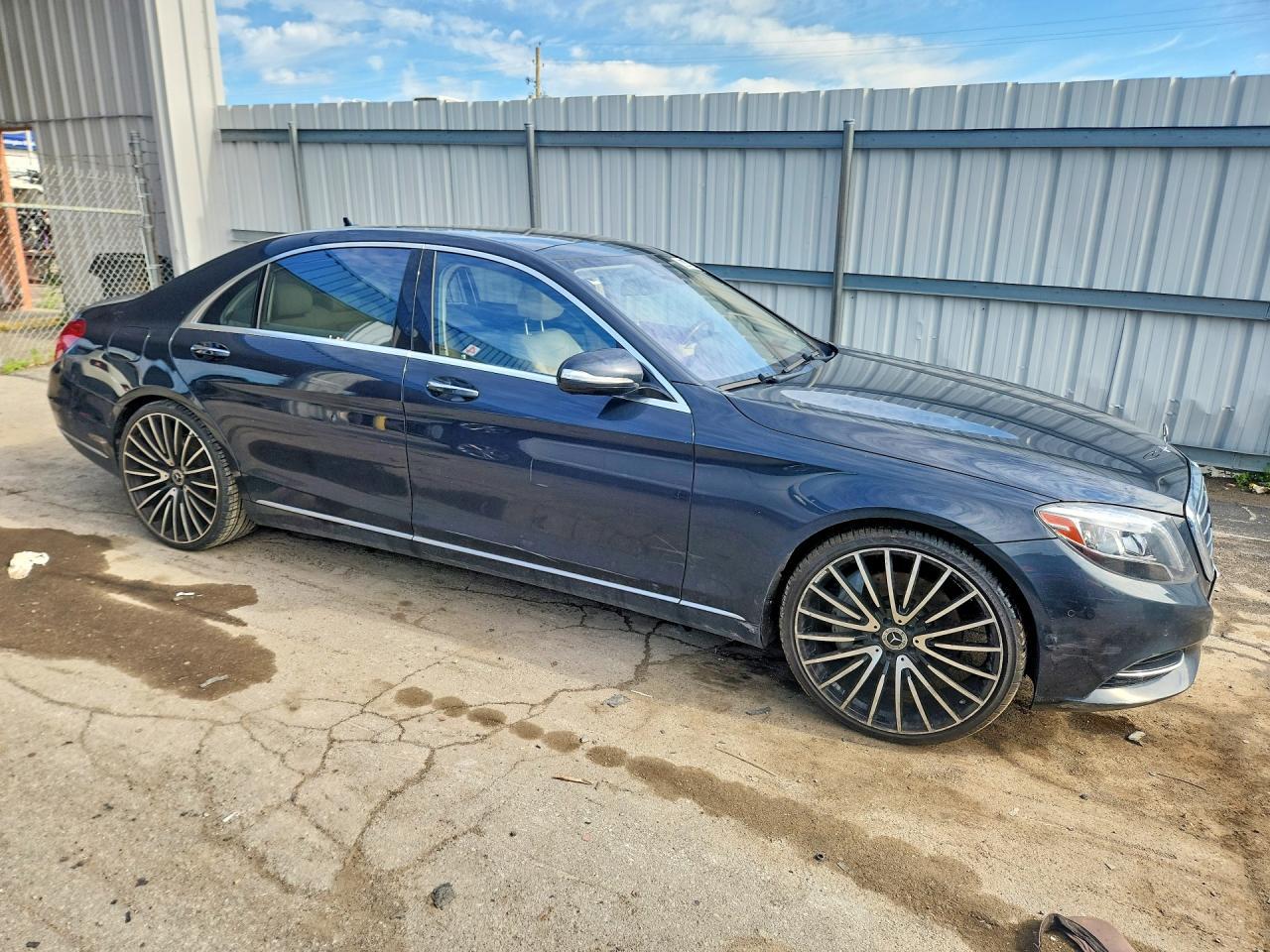 2015 Mercedes-Benz S 550 4Matic - Image 4