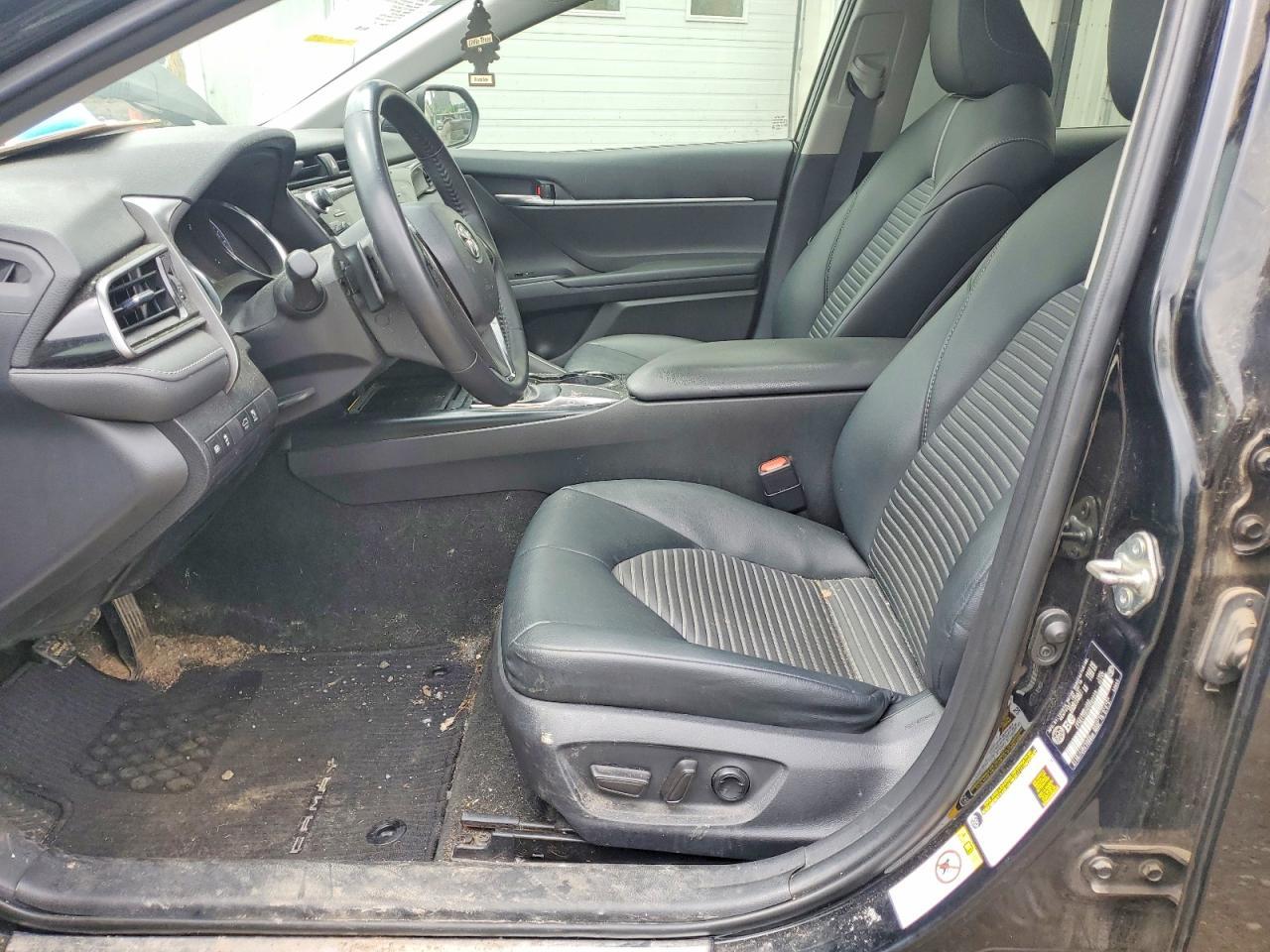 2019 Toyota Camry - Image 7