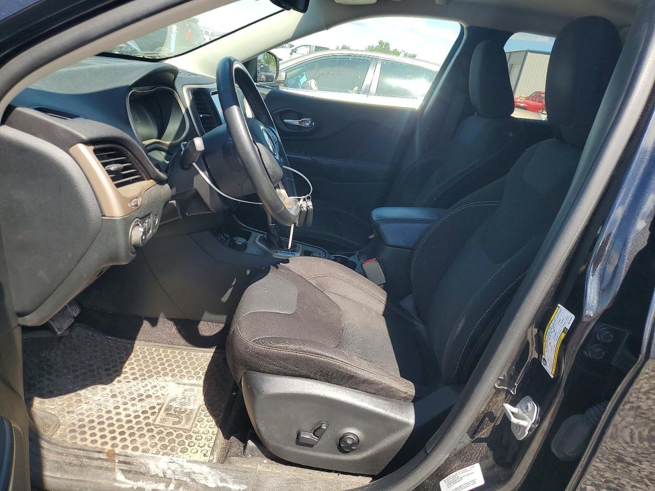 2016 Jeep Cherokee Latitude - Image 7