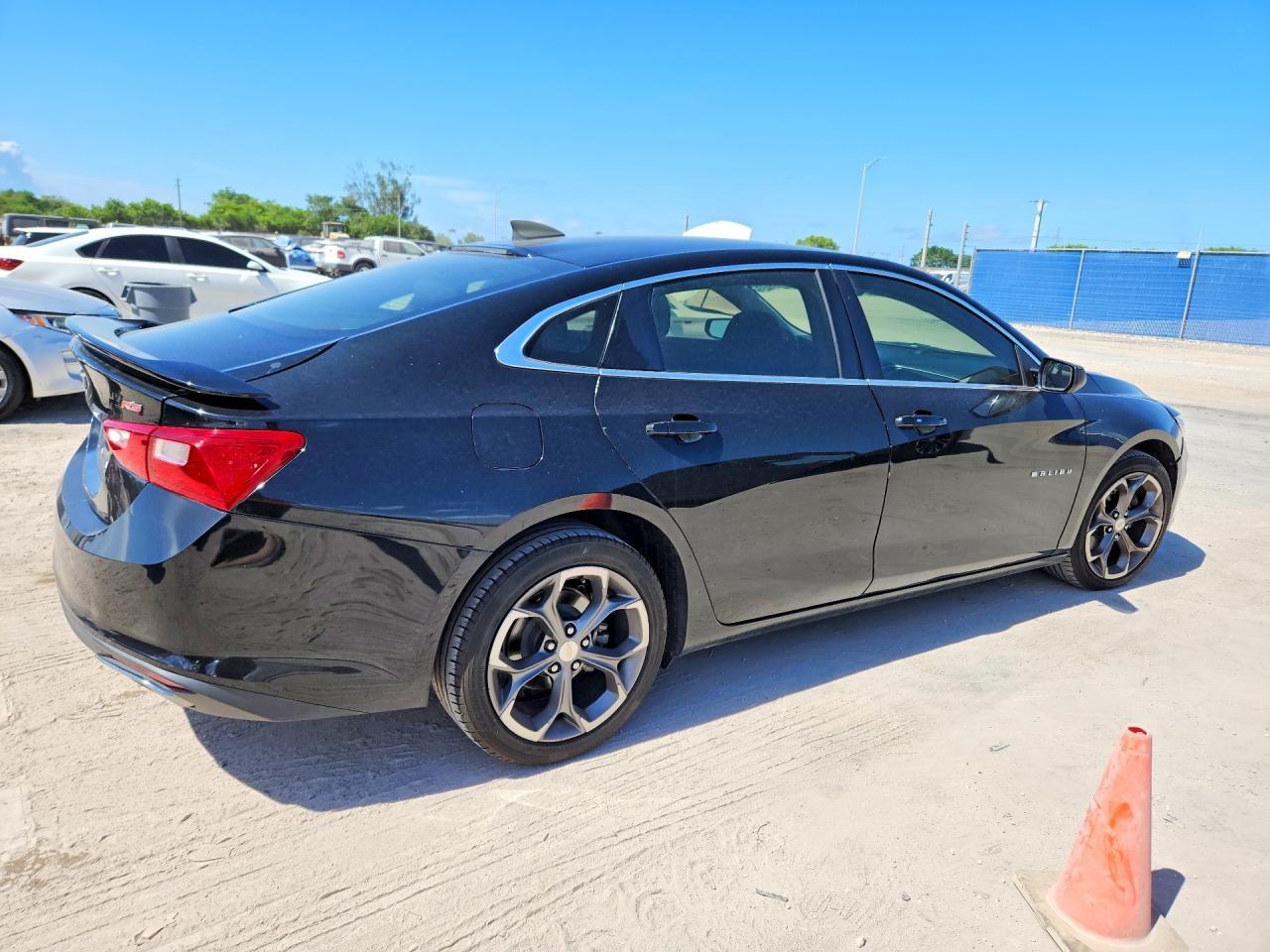 2019 Chevrolet Malibu Rs - Image 3