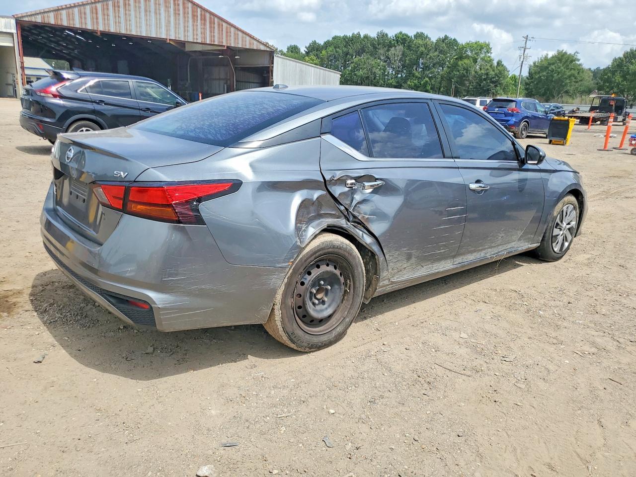 2020 Nissan Altima S - Фото 3