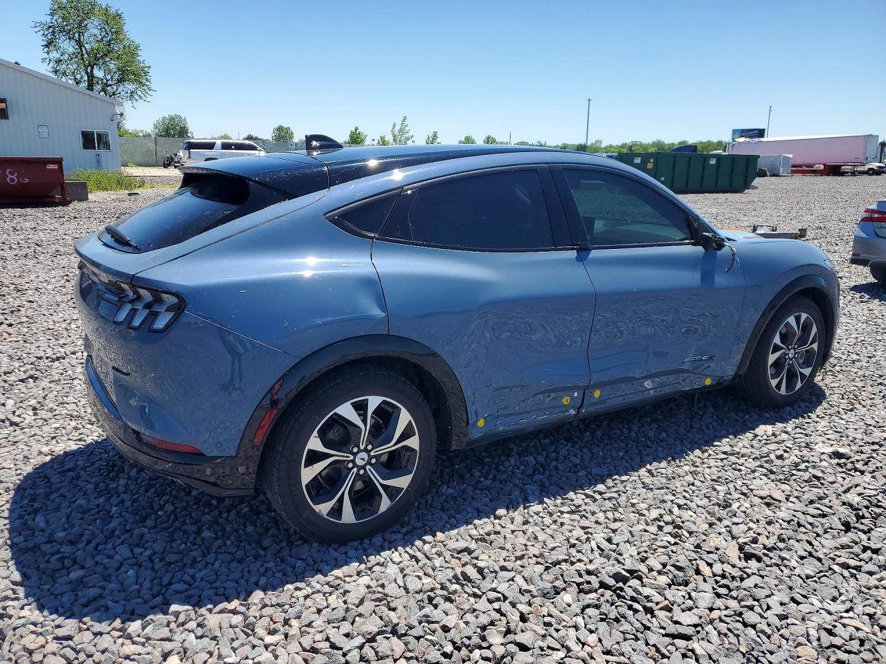 2023 Ford Mustang Mach-E Premium - Image 3