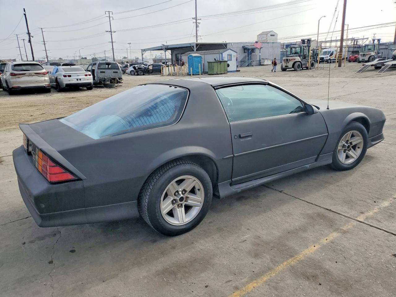 1991 Chevrolet Camaro Rs - Image 3