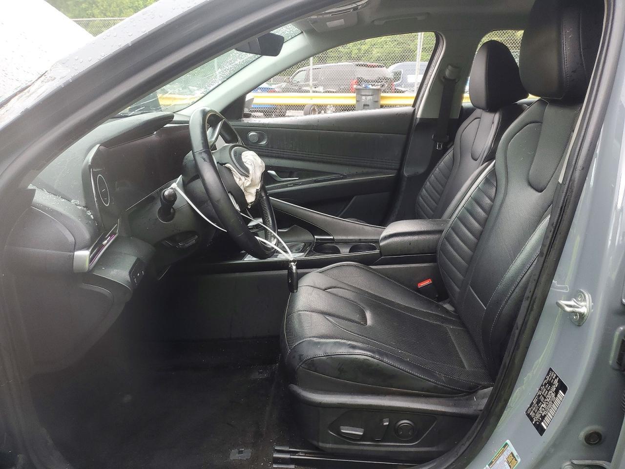 2022 Hyundai Elantra Limited - Фото 7