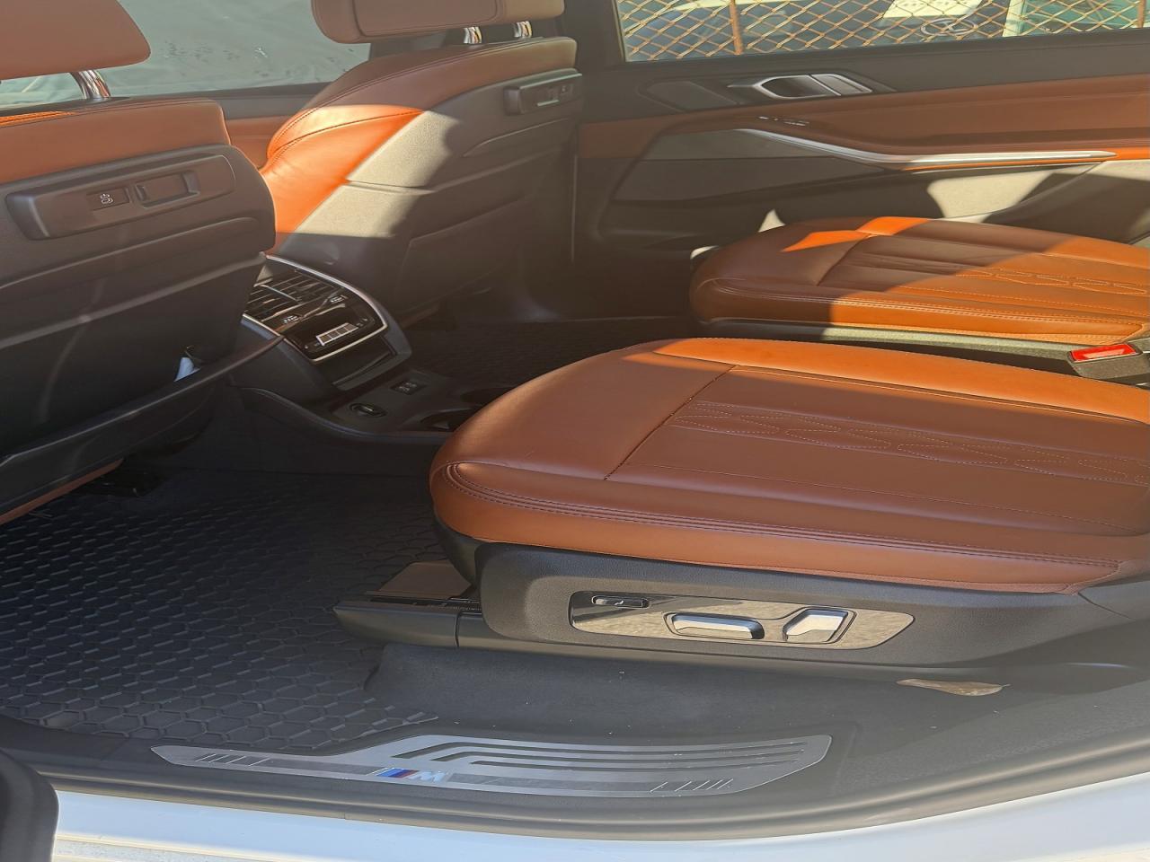 2022 BMW X7 xDrive50I - Фото 6