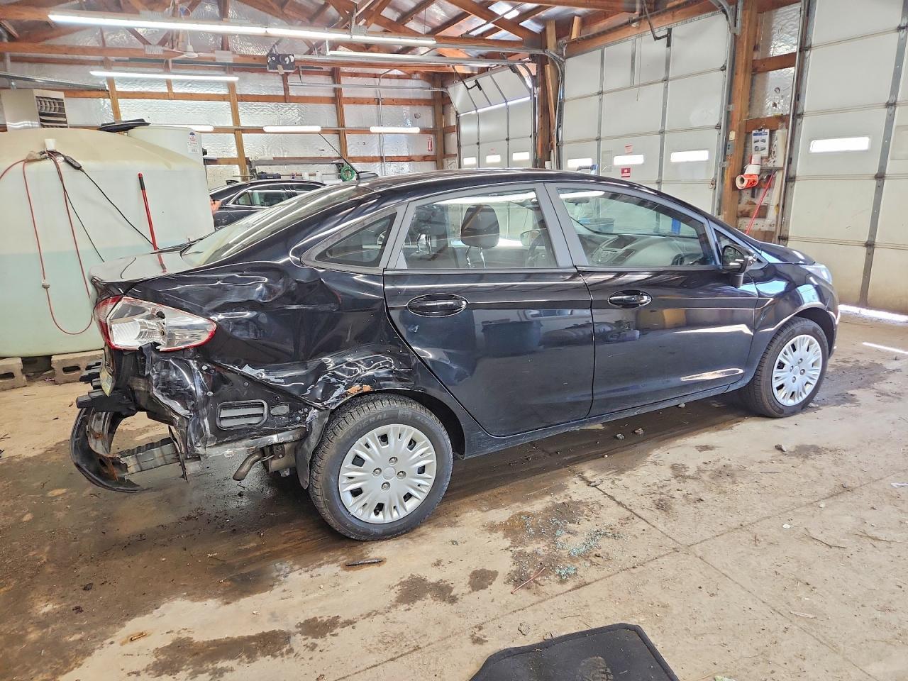 2018 Ford Fiesta S - Фото 3