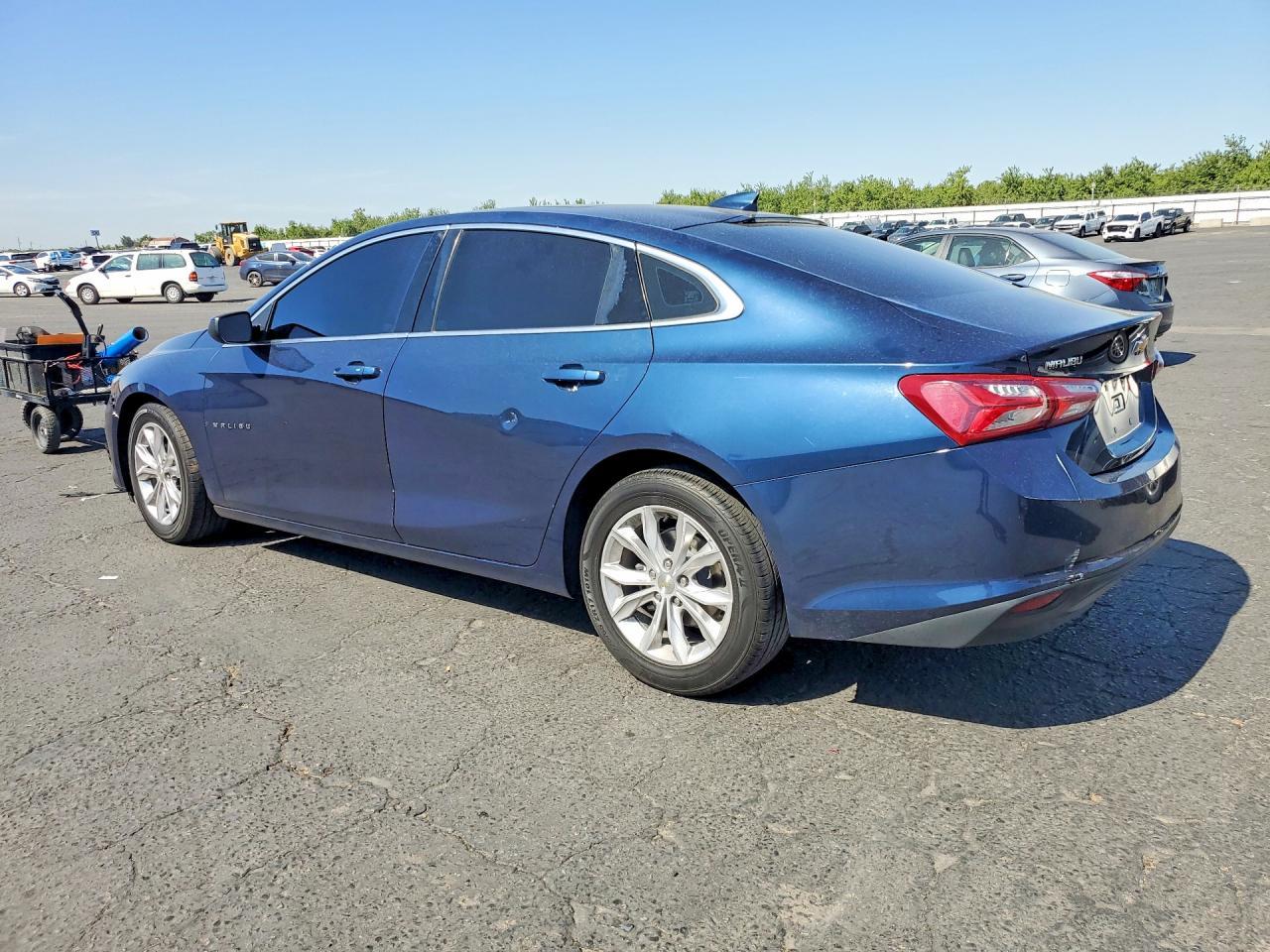 2020 Chevrolet Malibu Lt - Фото 2