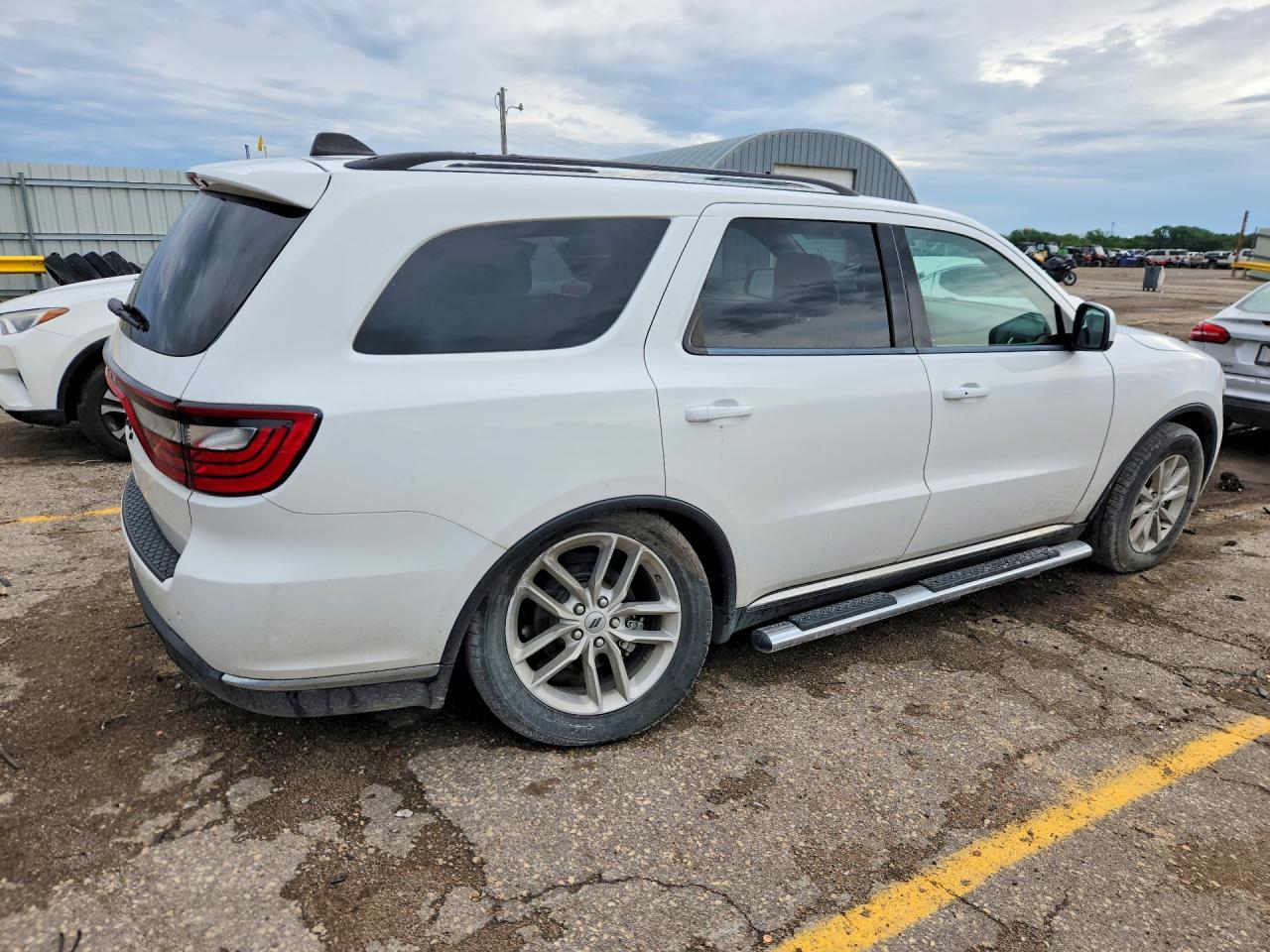2020 Dodge Durango Sxt - Image 3