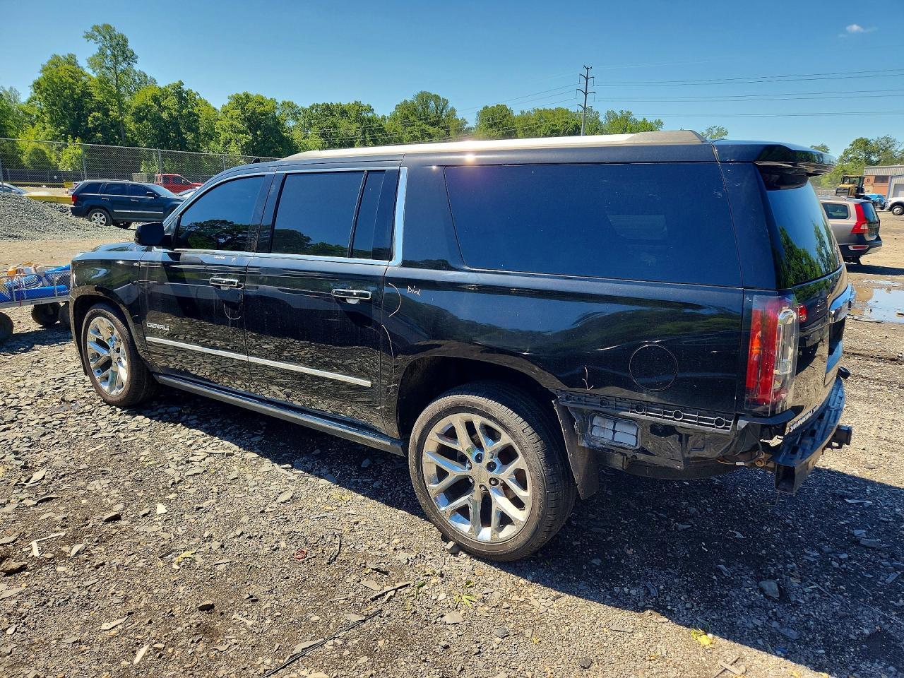 2019 GMC Yukon Xl Denali - Фото 2