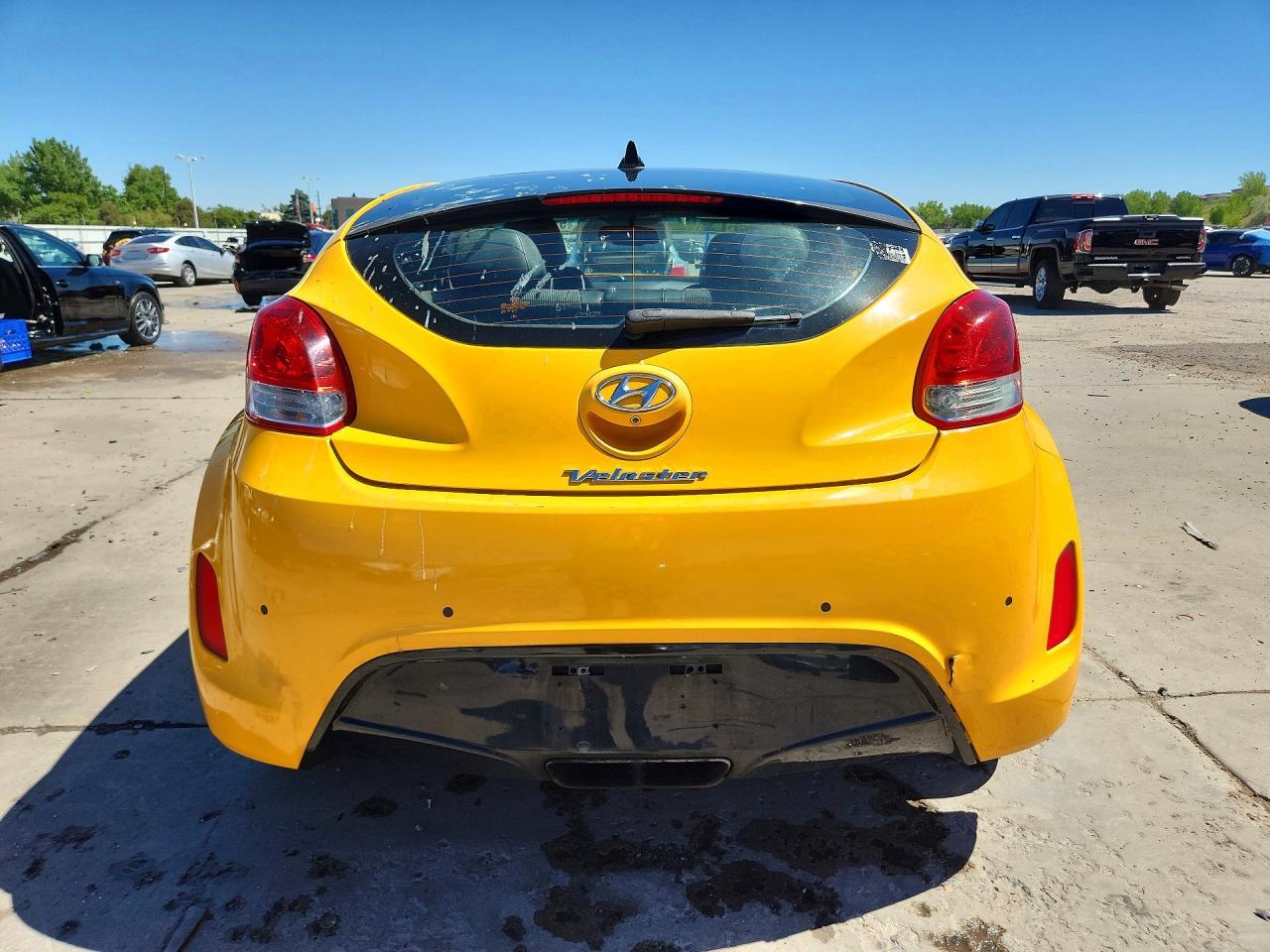 2012 Hyundai Veloster Base - Image 6