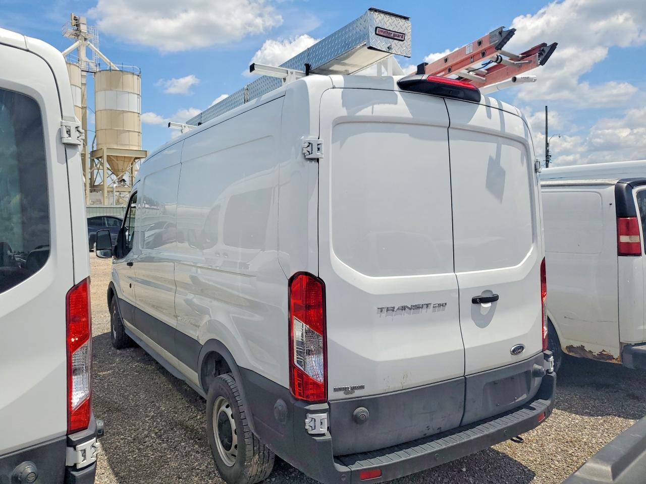 2023 Ford Transit - Фото 2