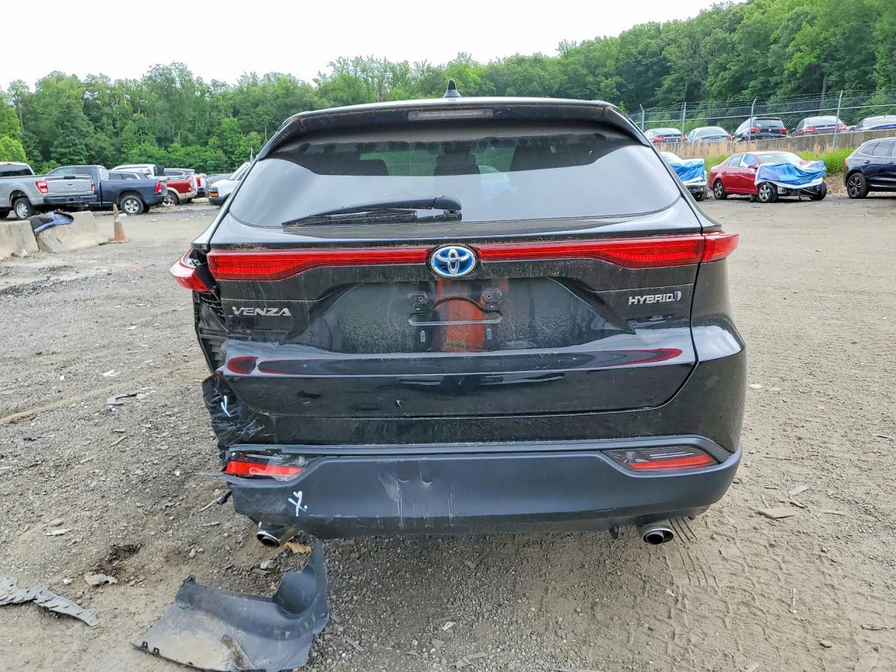 2021 Toyota Venza Le - Фото 6