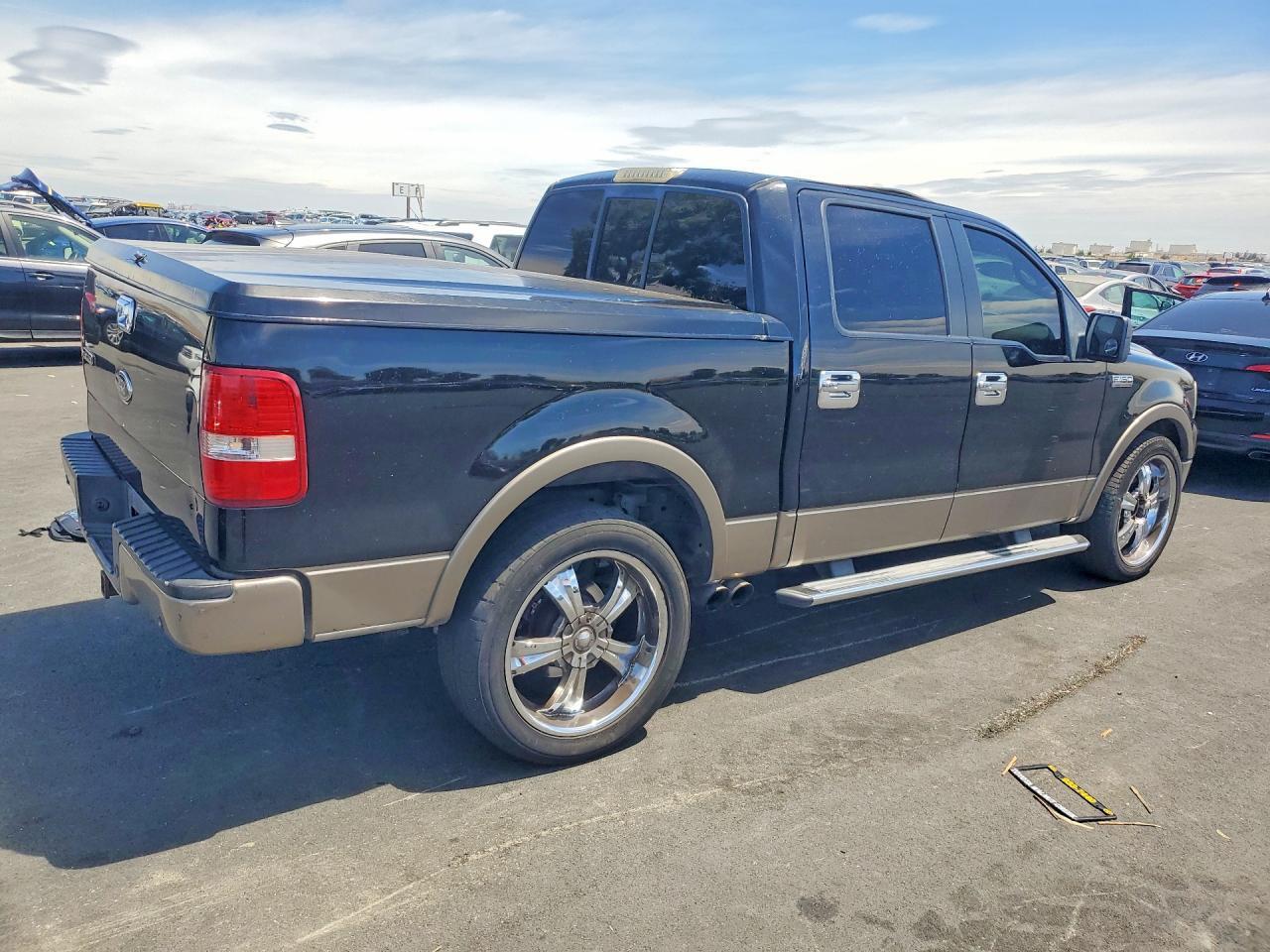 2005 Ford F150 Supercrew - Image 3