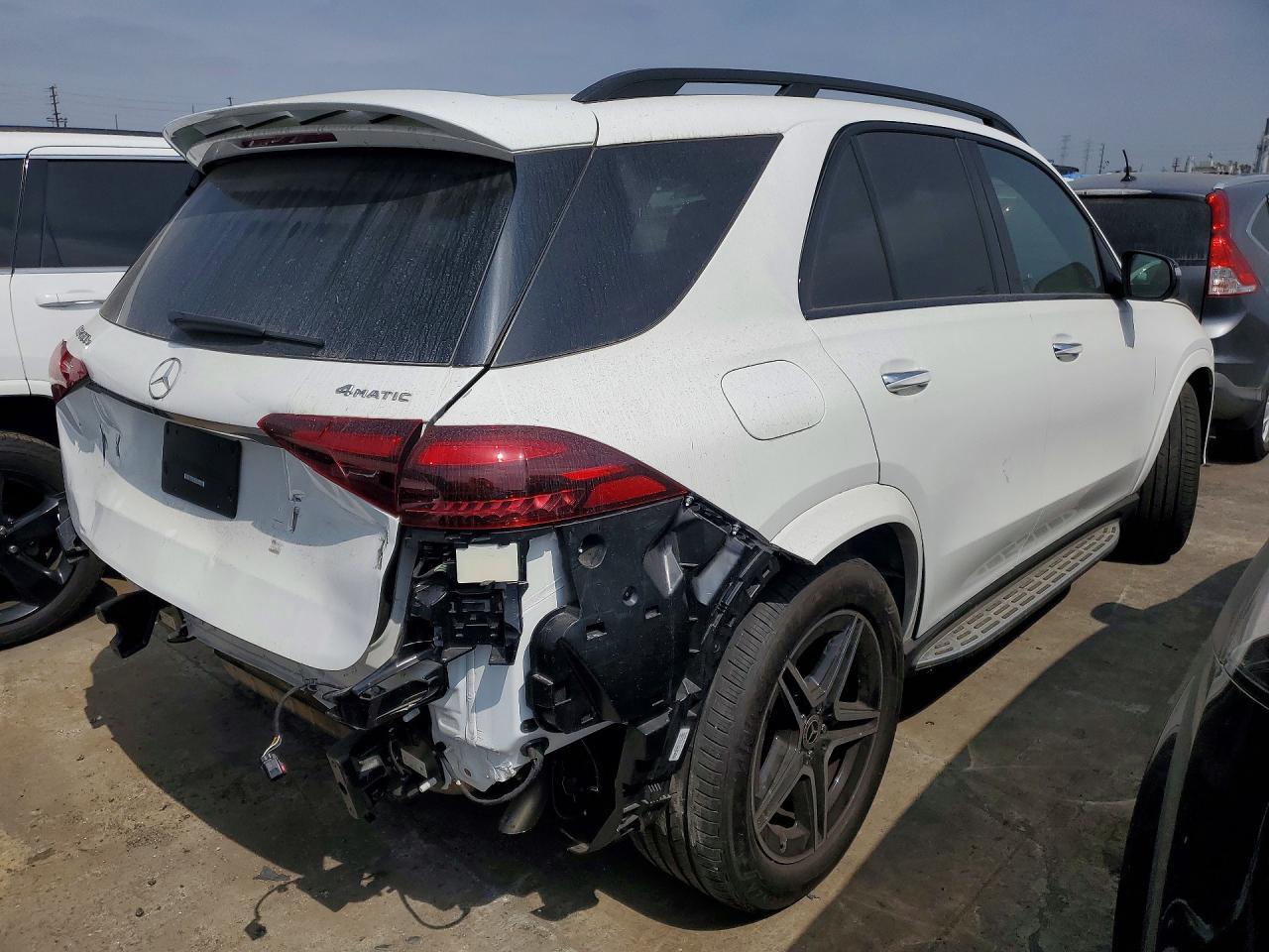 2026 Mercedes-Benz Gle 450E 4Matic - Image 3