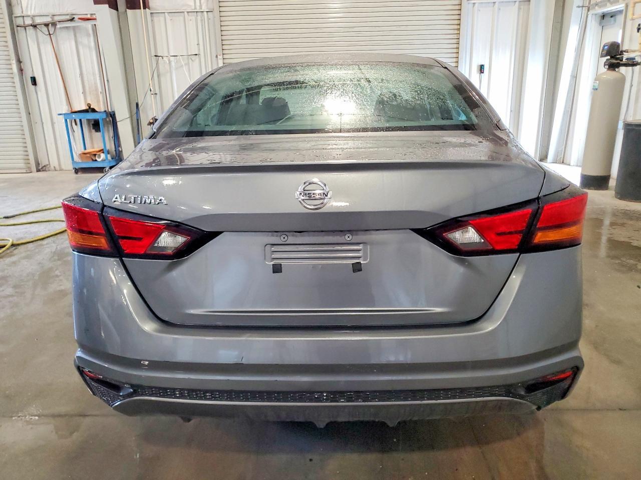 2022 Nissan Altima S - Фото 6