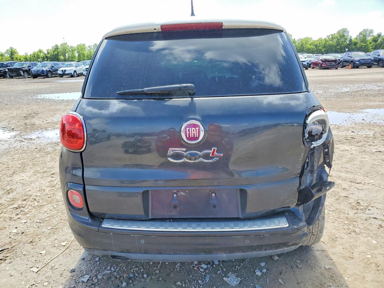 2015 Fiat 500L Lounge - Image 6