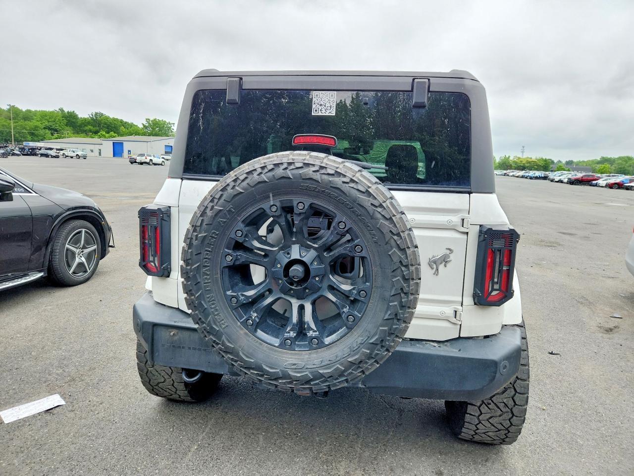 2022 Ford Bronco Base - Image 6