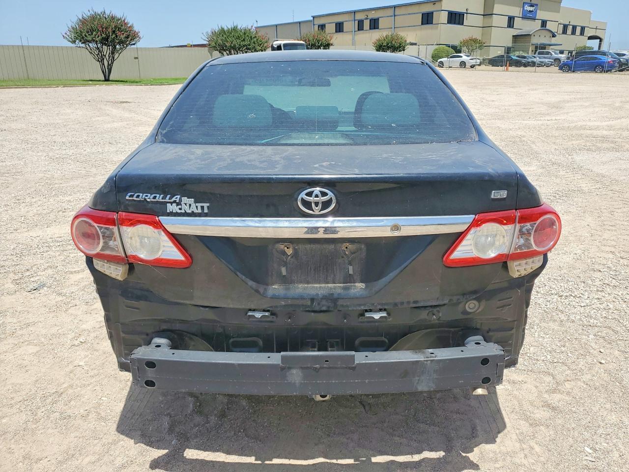 2013 Toyota Corolla Le - Image 6