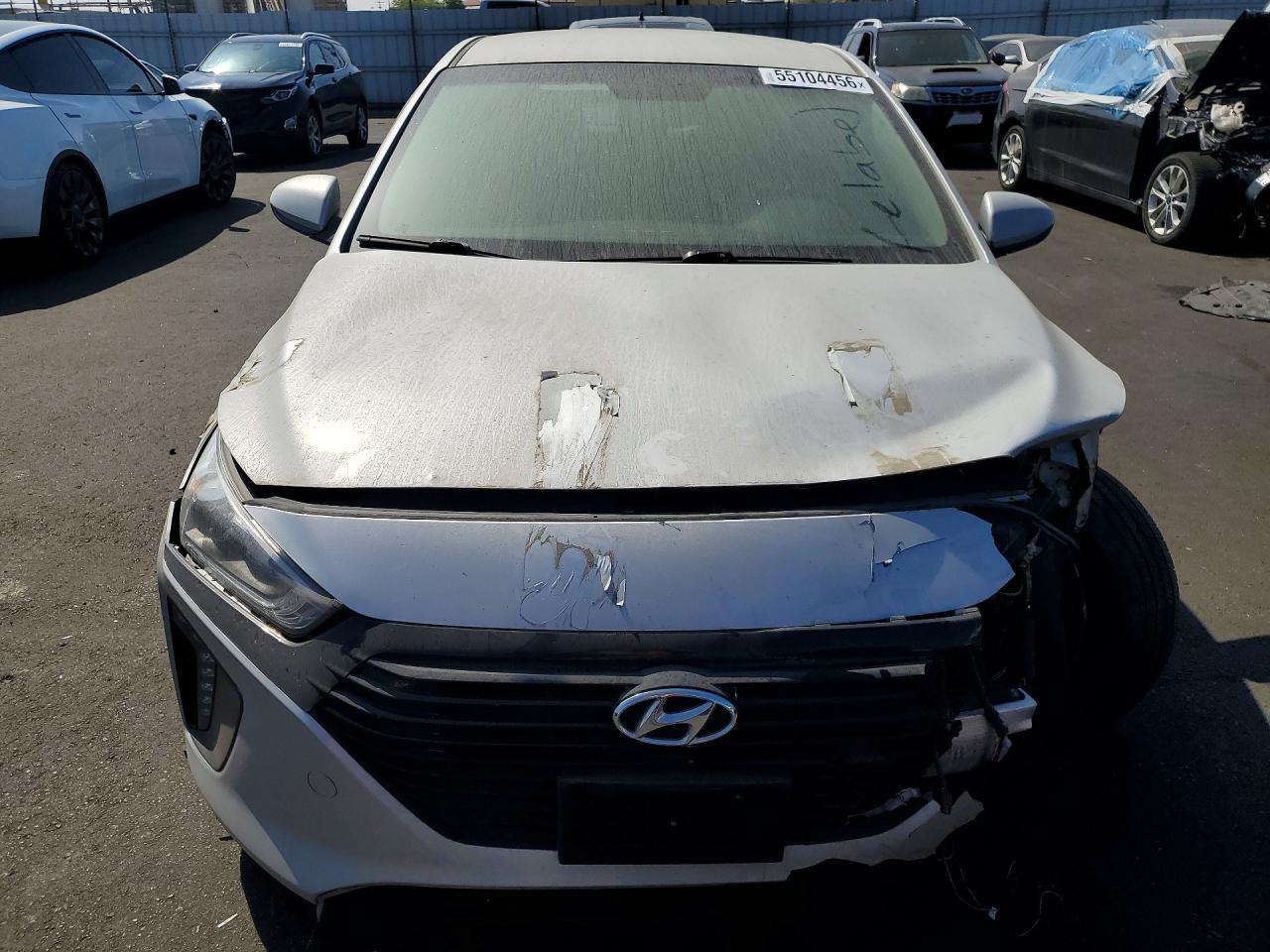 2019 Hyundai Ioniq Plug-In Hybrid Base - Фото 5