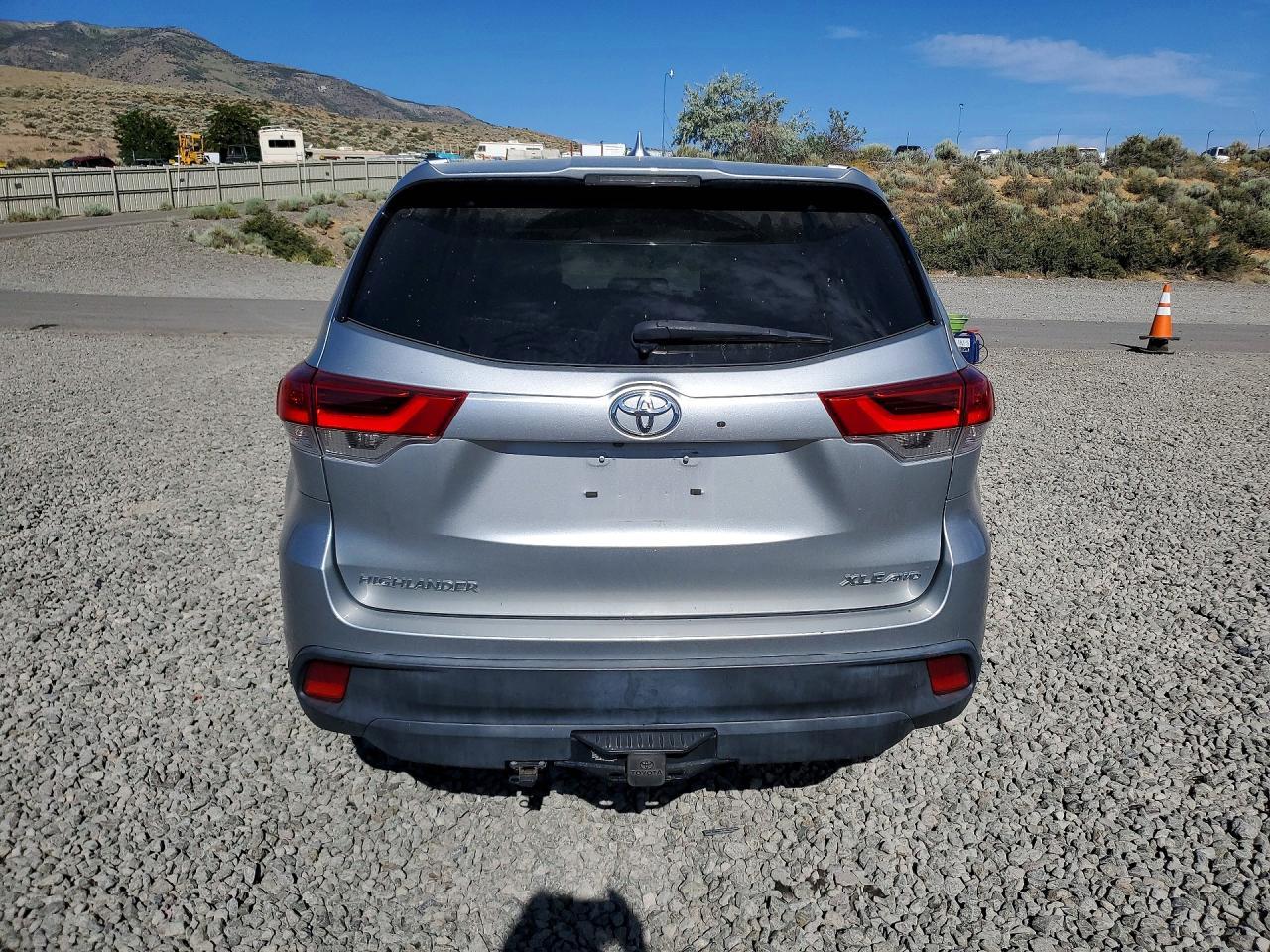 2018 Toyota Highlander Xle - Фото 6