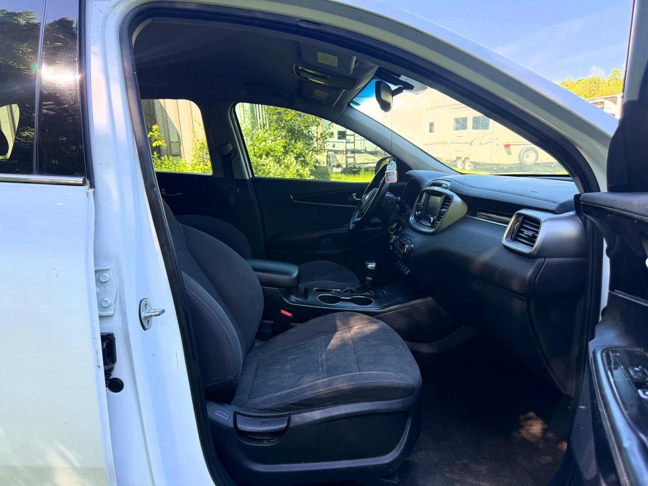 2019 Kia Sorento Lx - Фото 5