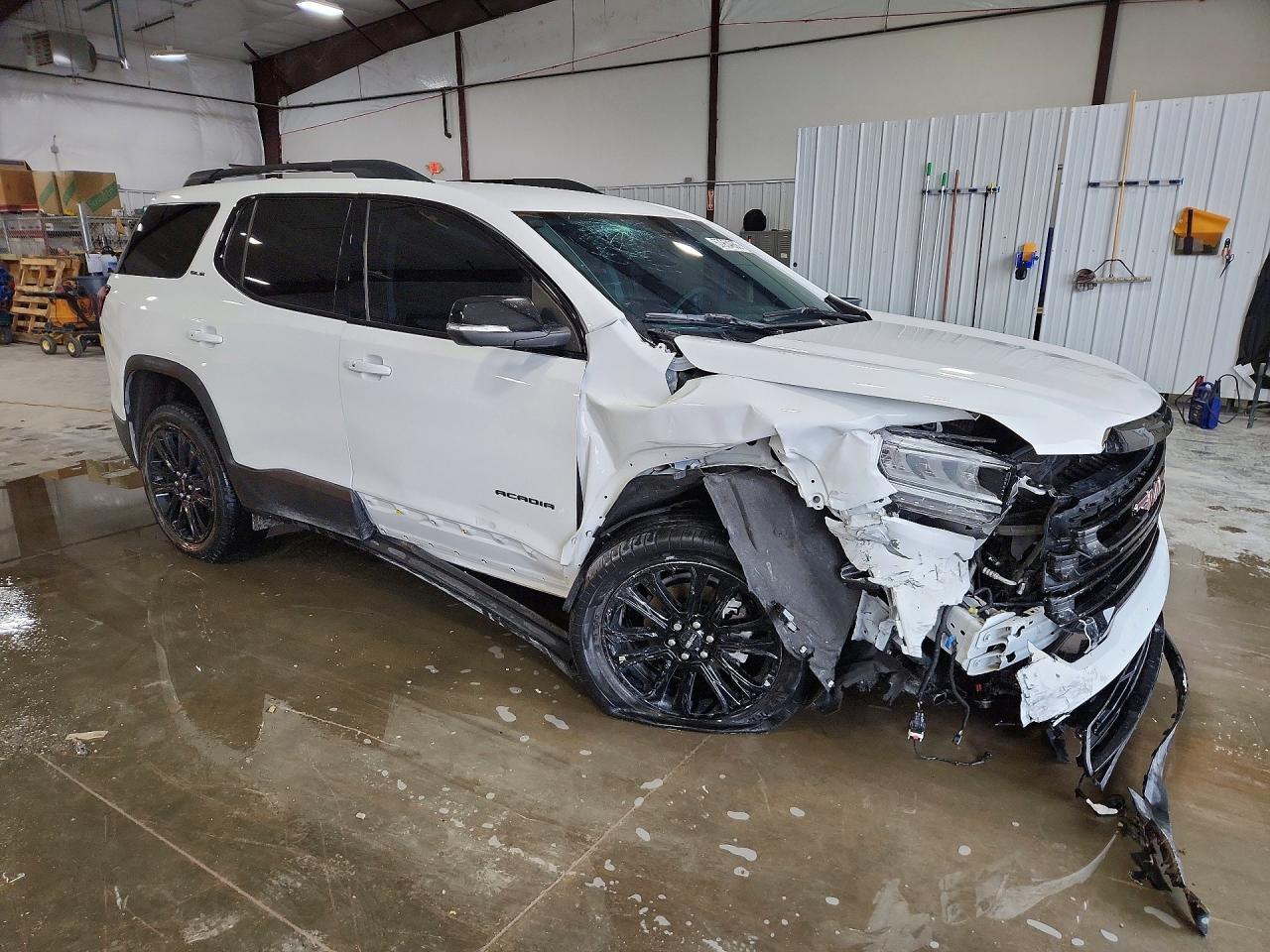 2023 GMC Acadia Sle - Image 4