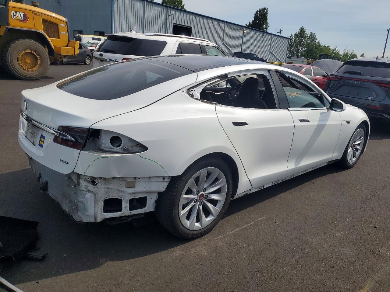 2016 Tesla Model S - Image 3