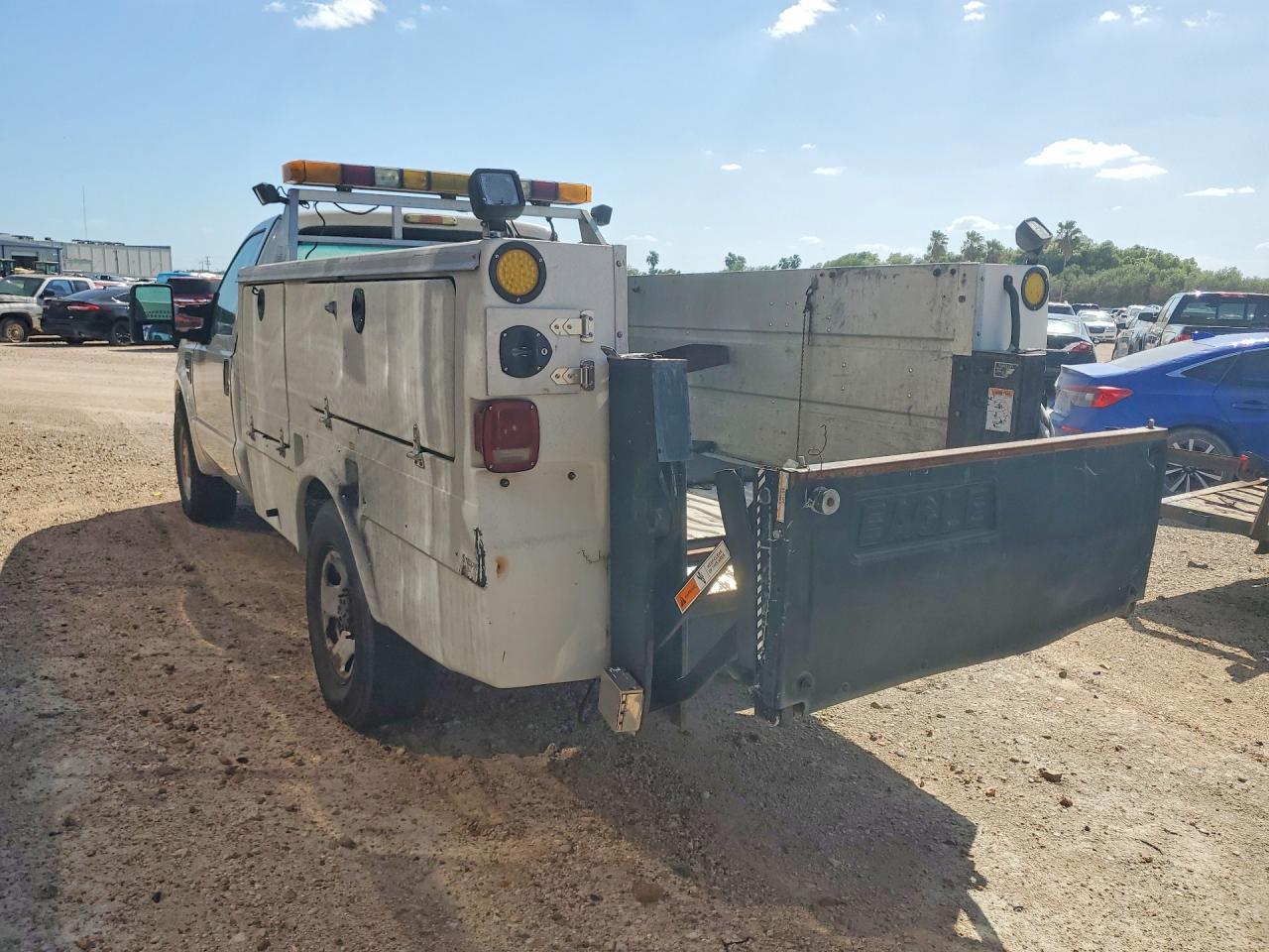 2008 Ford F350 Srw Super Duty - Фото 2