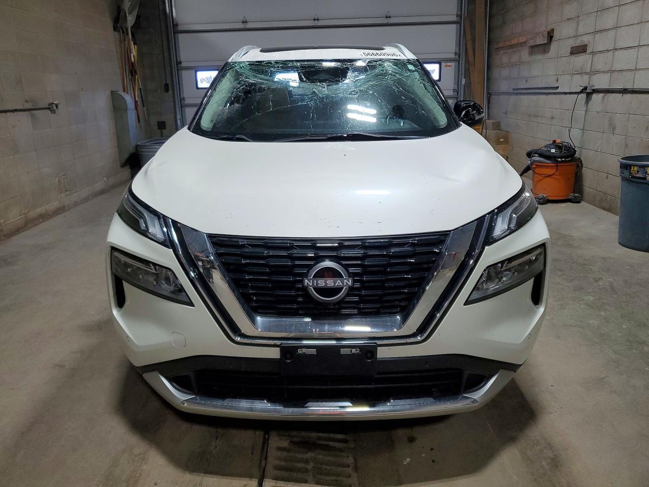 2023 Nissan Rogue Platinum - Фото 5