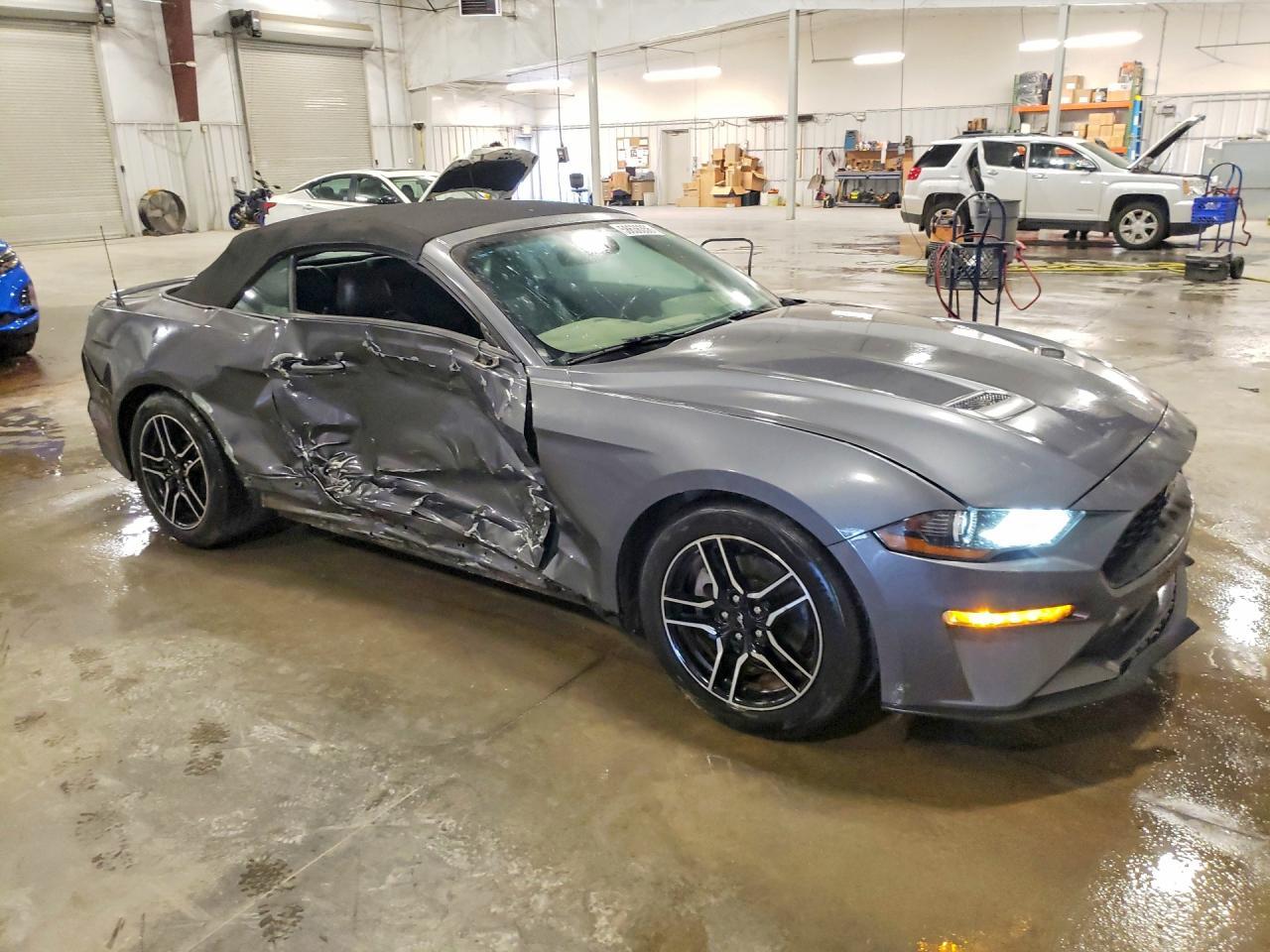 2022 Ford Mustang - Image 4