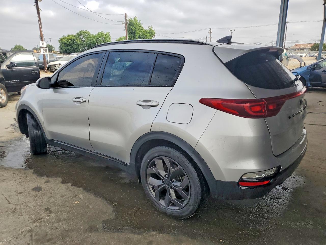 2022 Kia Sportage S - Image 2