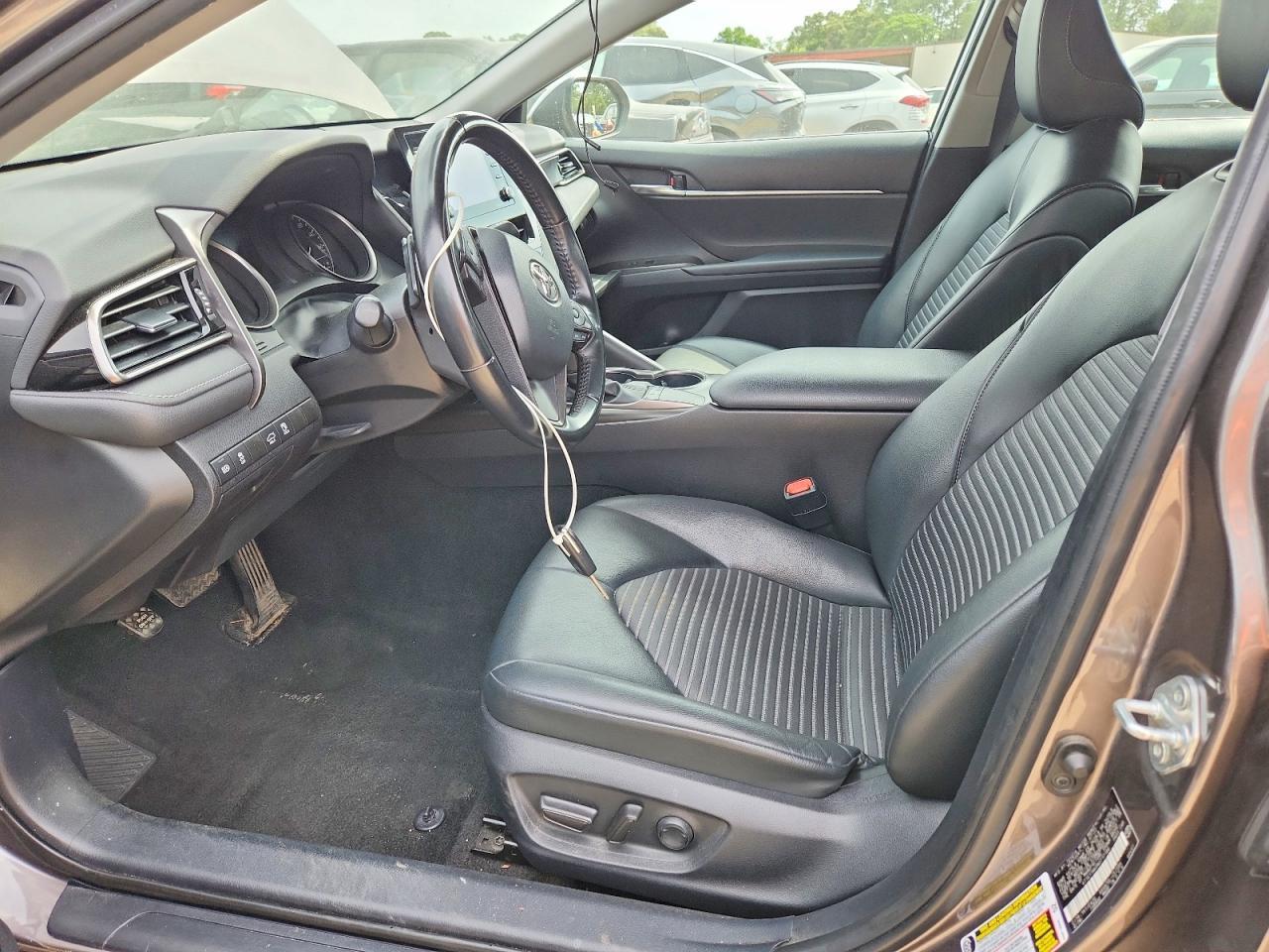 2022 Toyota Camry - Фото 7